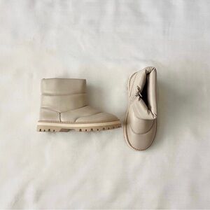 Zara Girls Quilted Ivory / Neutral Color Boots